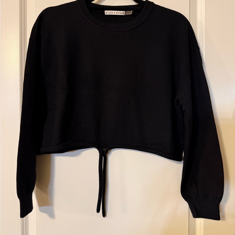 Alice + Olivia Elegant Black Crop Top sweater